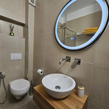 Daria Apartment *